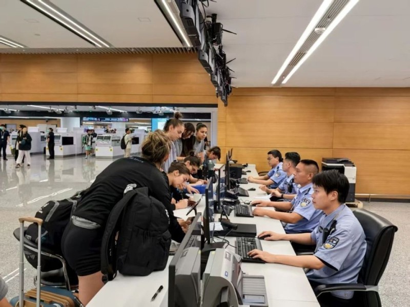 民警入驻世运村？这波操作太“巴适”了！