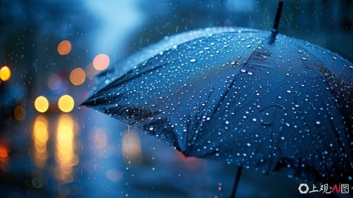 注意，上海今晚至夜间仍有短时降水，可达大到暴雨