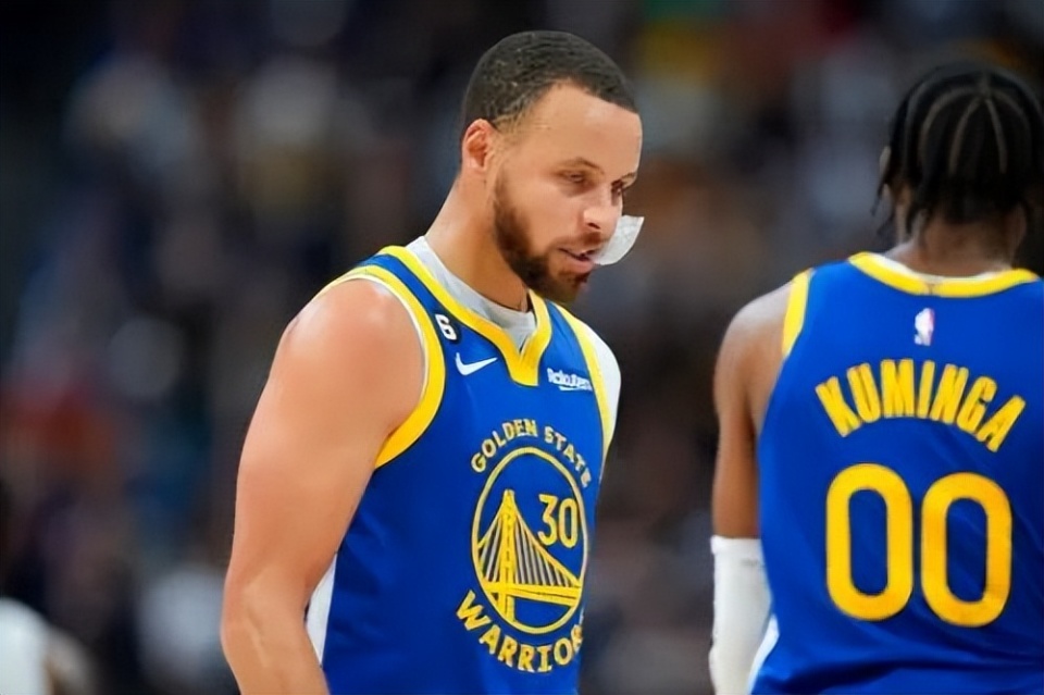 若勇士队再不解决队内混乱，只会让库里无法专注于NBA总冠军目标