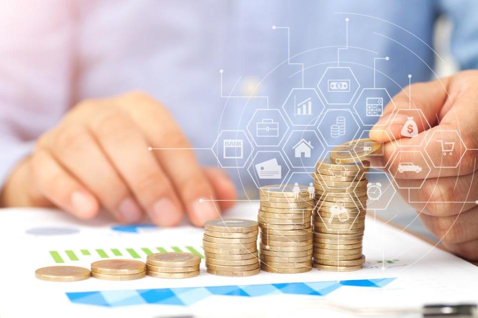 咖啡期货价格创历史新高，供应紧缩引发市场担忧