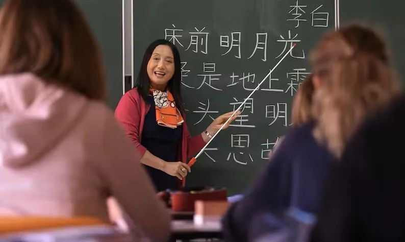 【荷兰】现在翻译软件这么多，还要学中文吗？