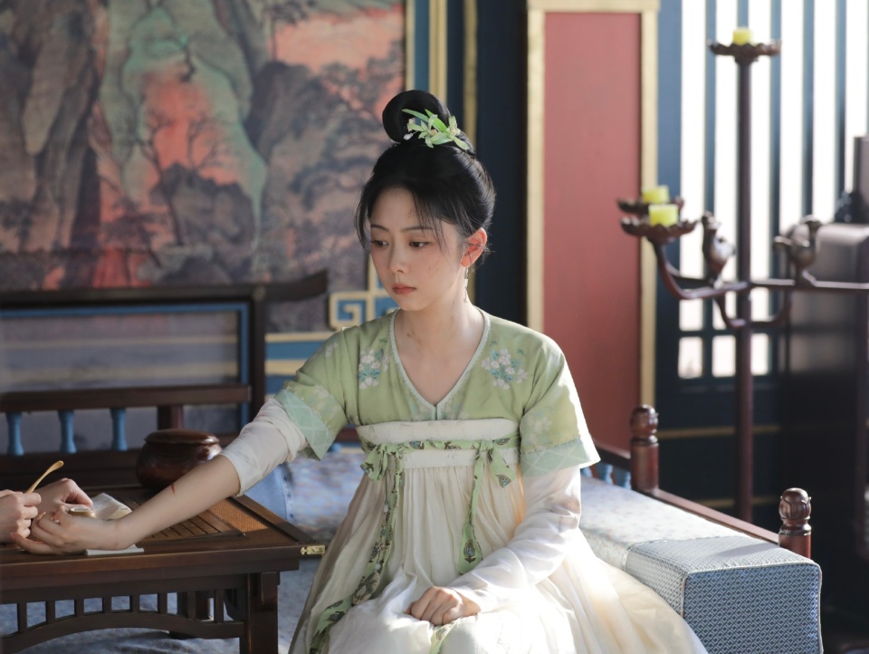 40集《逍遥》央视播出，赵丽颖给谭松韵作配，这剧想不火都难！