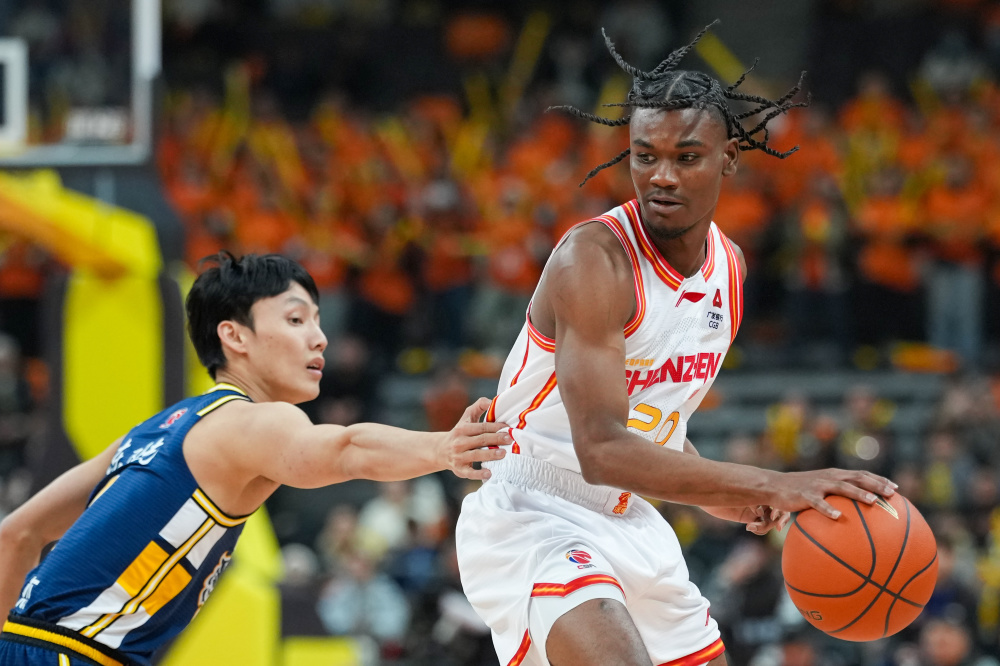 篮球——CBA常规赛：广东东阳光胜深圳马可波罗_腾讯新闻