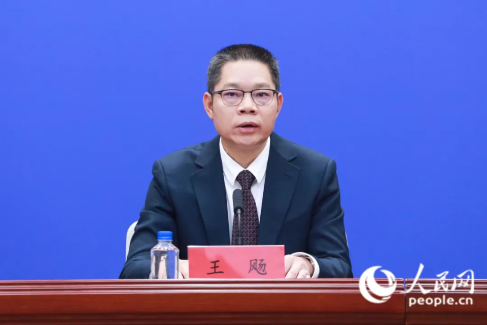 福建省教育厅副厅长王飏调任中国海峡人才市场副总经理_腾讯新闻